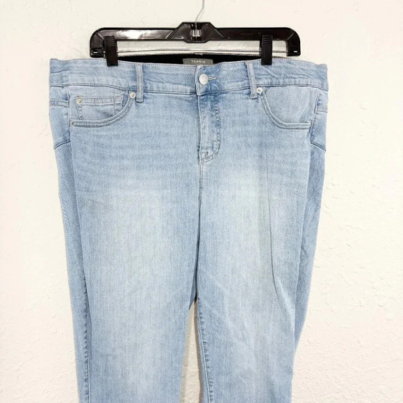 Torrid Light Wash High Rise Cropped Bombshell Skinny Jeans Women's Plus Size 16 - Picture 7 of 8